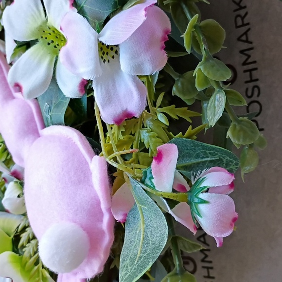 Easter Wreath with Bunnies Eggs Carrots Flowers and Greenery - Picture 3 of 8